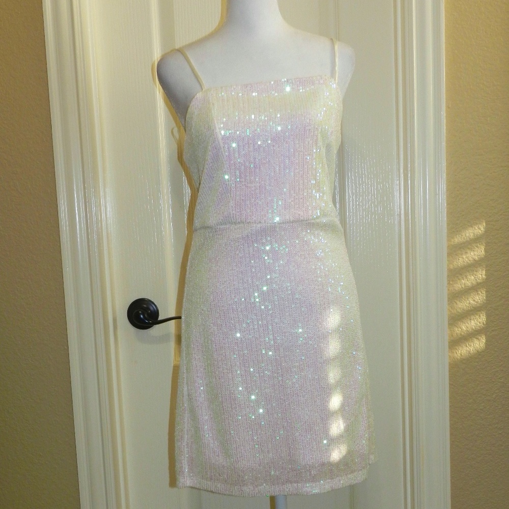 Sequin Party Dress Iridescent Sparkly Holiday Fitted Stretchy Sheath